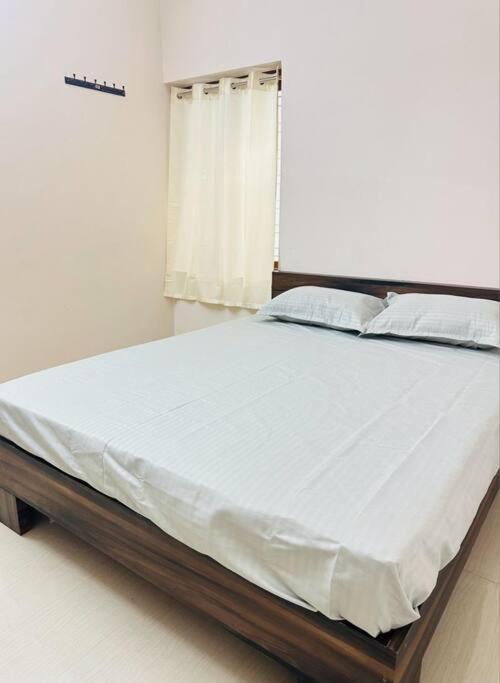 Home At Guruvayur 2 Ac Room,1 Single Bed,Kitchen Eksteriør billede
