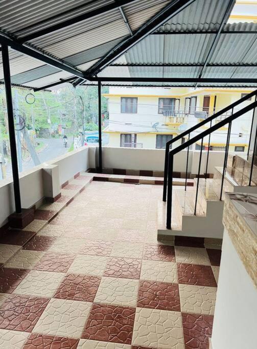 Home At Guruvayur 2 Ac Room,1 Single Bed,Kitchen Eksteriør billede